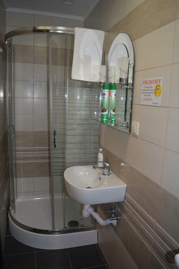 Sieraton Pokoje I Apartament Stronie Slaskie Ngoại thất bức ảnh